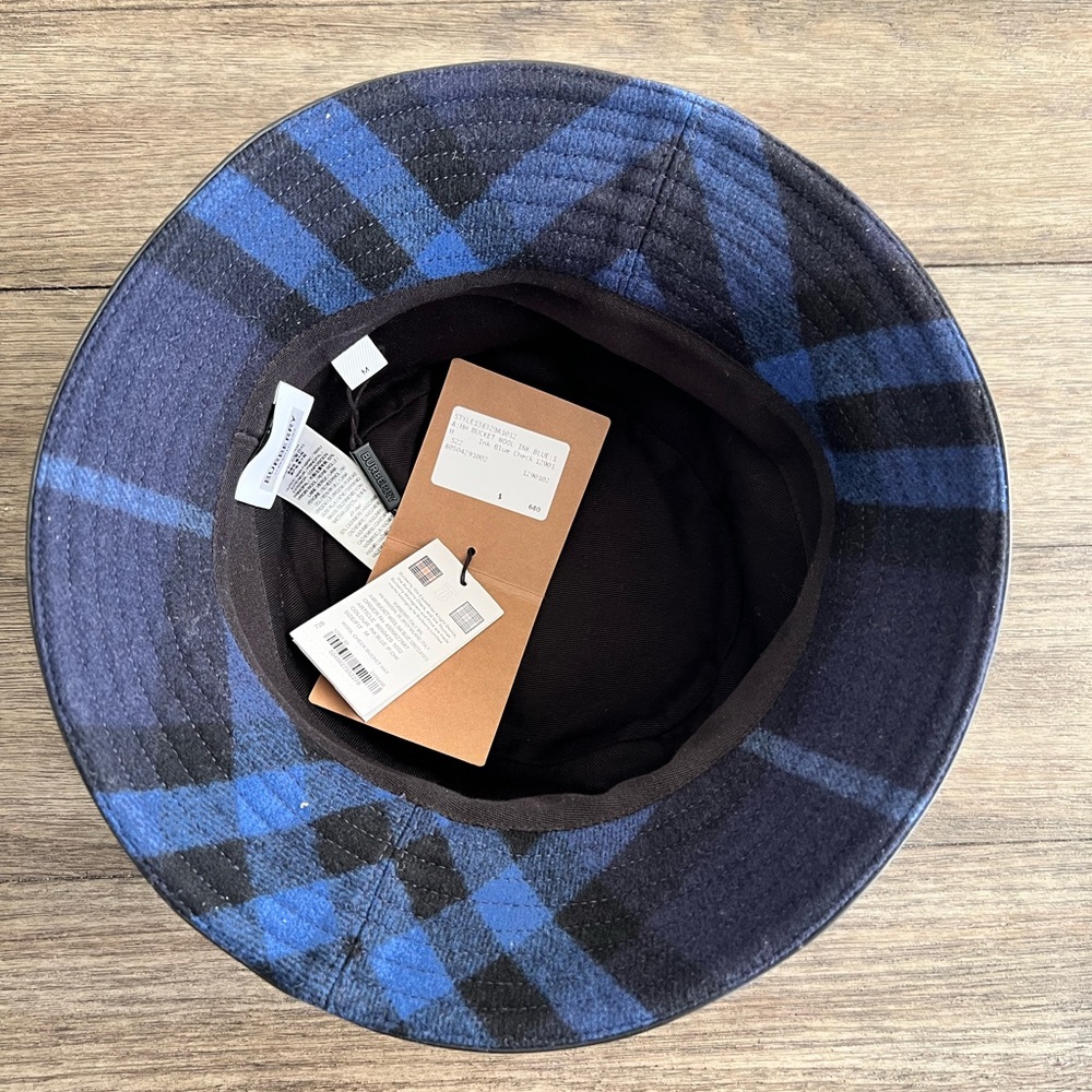 Burberry Wool / Cashmere Bucket Hat - Picture 10 of 10